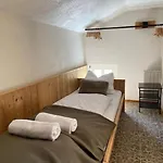 Lodge The Alpine No 7 *