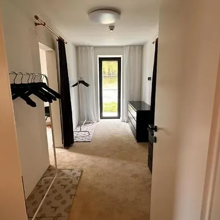 The Alpine No 7 אכסניה *