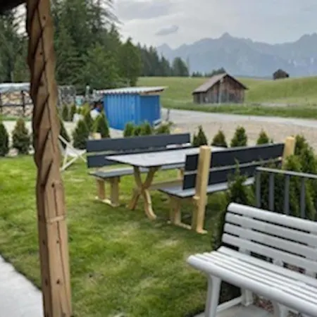 The Alpine No 7 Деревянный коттедж