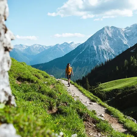 The Alpine No 7 Райт-бай-Зеефельд